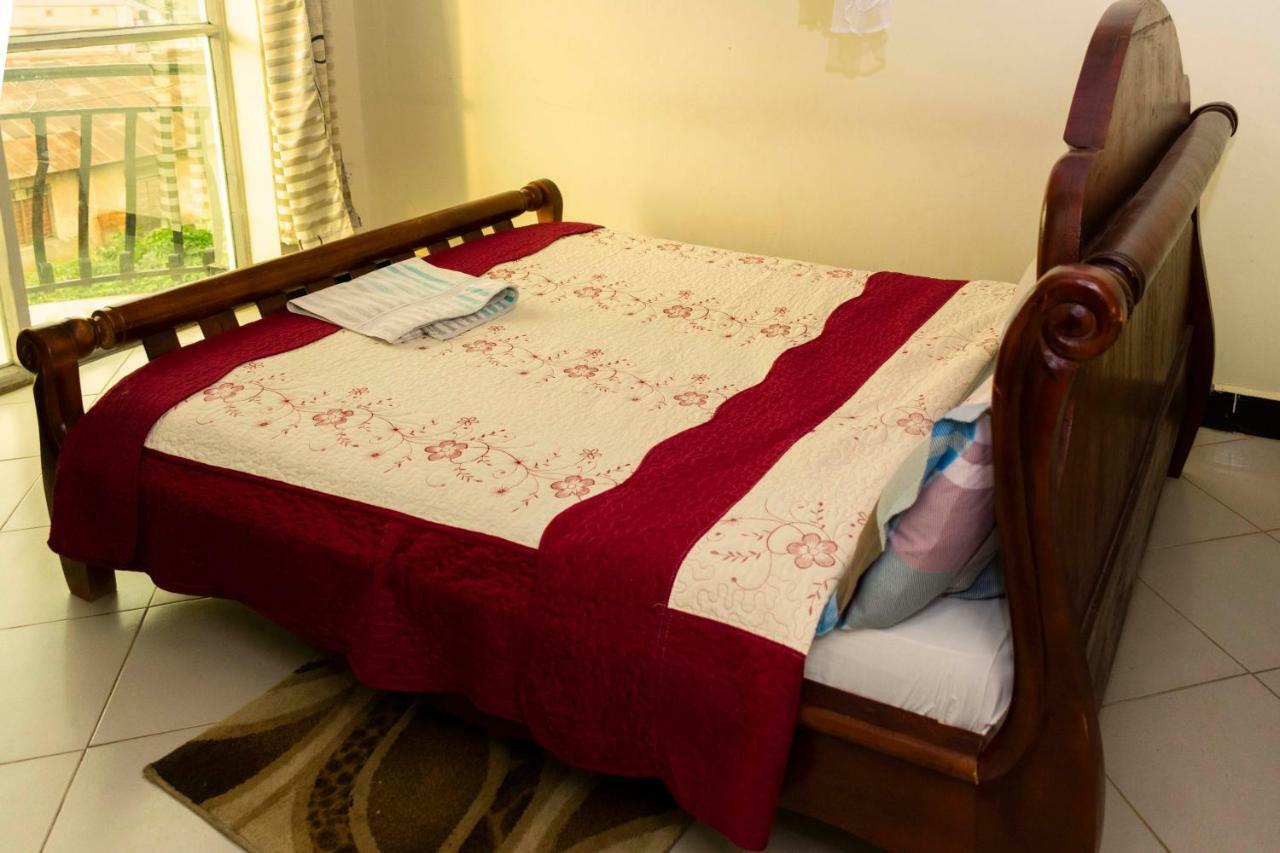 Relief Motel Fort Portal 외부 사진