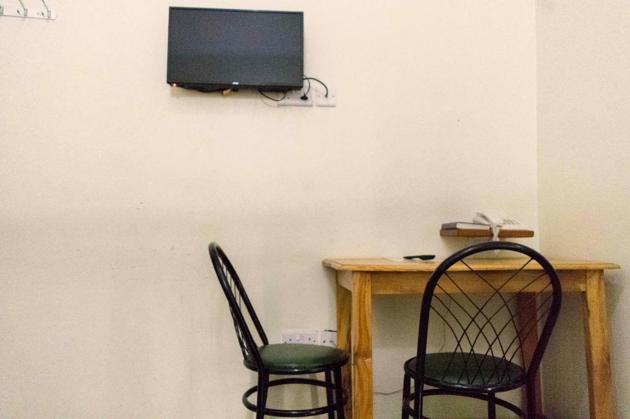 Relief Motel Fort Portal 외부 사진