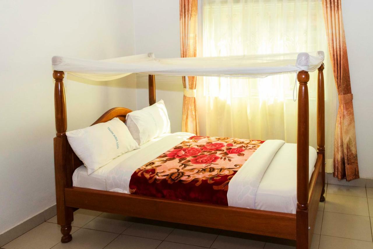 Relief Motel Fort Portal 외부 사진